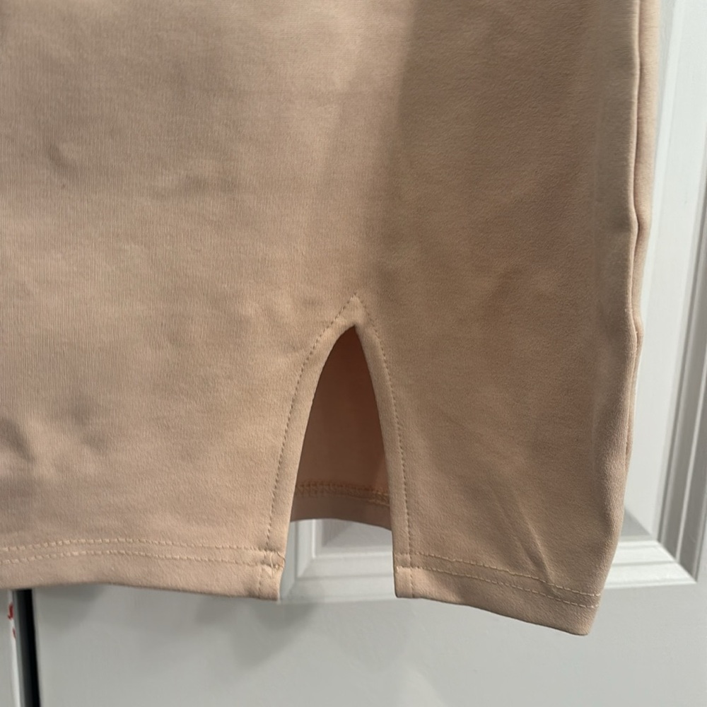 superdown nude contour bodycon halter dress - Picture 3 of 6